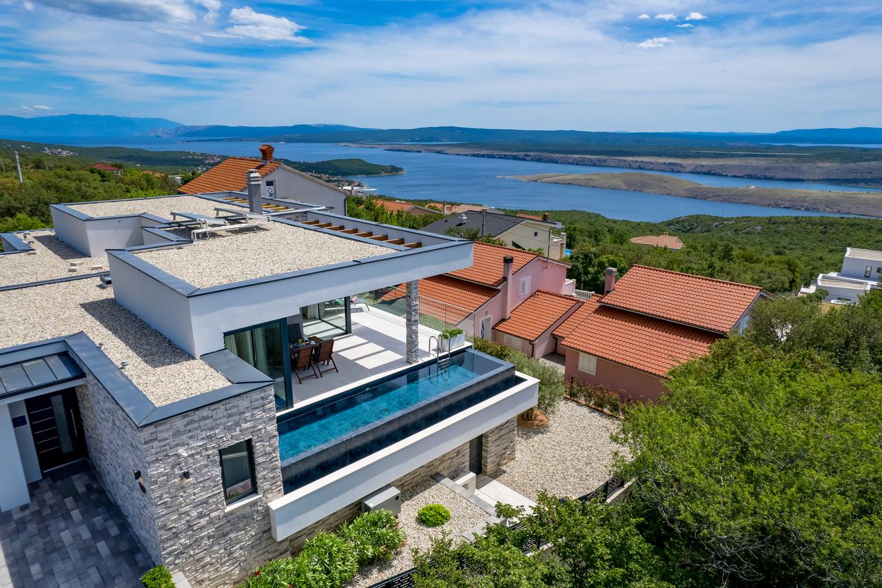 Villa House 7e: Header #1