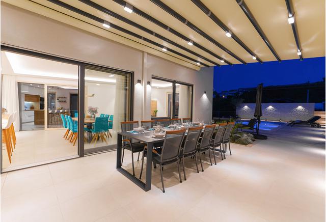 Villa Bondi: Header #1
