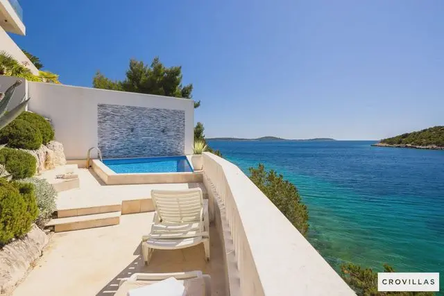 Villa Sine