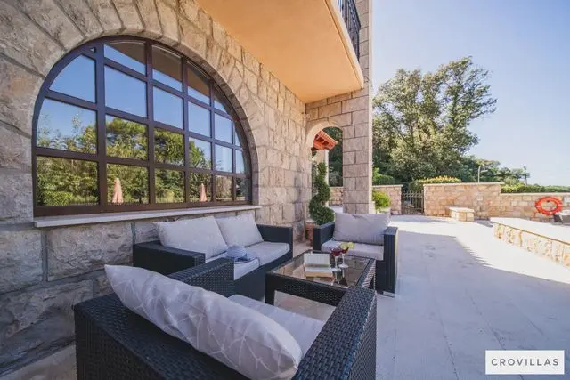 Villa Franica: Header #1