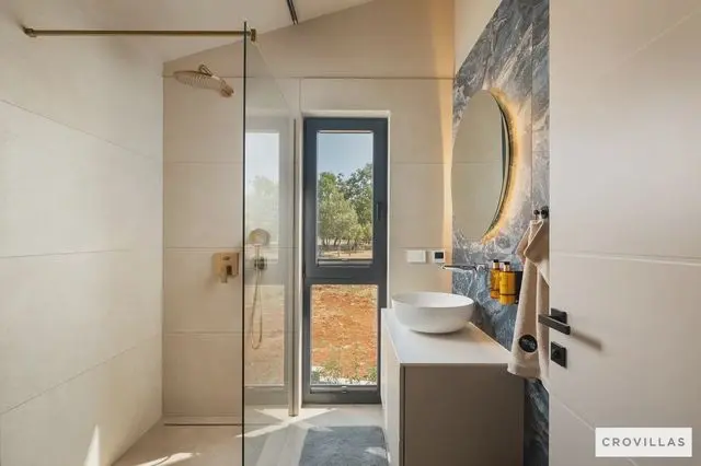 Villa Calm: Header #1