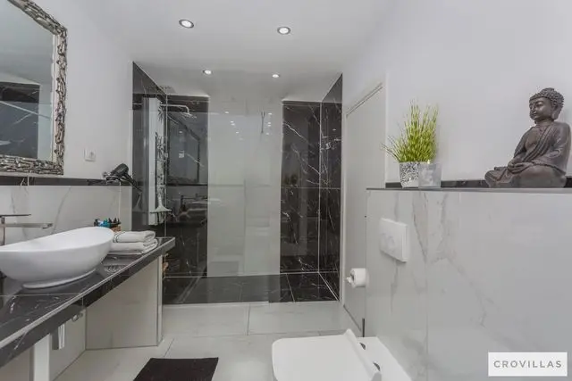 Villa Diamond: Header #1