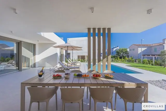 Villa Numa: Header #1