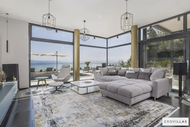 Villa Mistral: Header #1