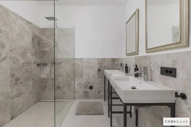 Villa Mistral: Header #1