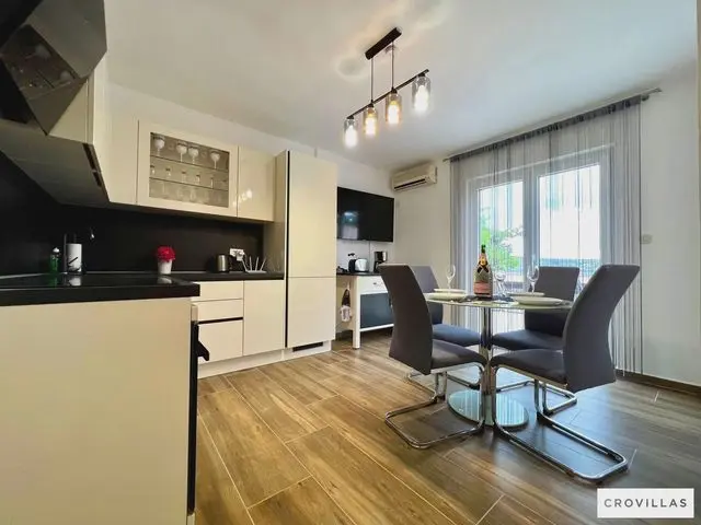 Apartman Coastline Two: Header #1