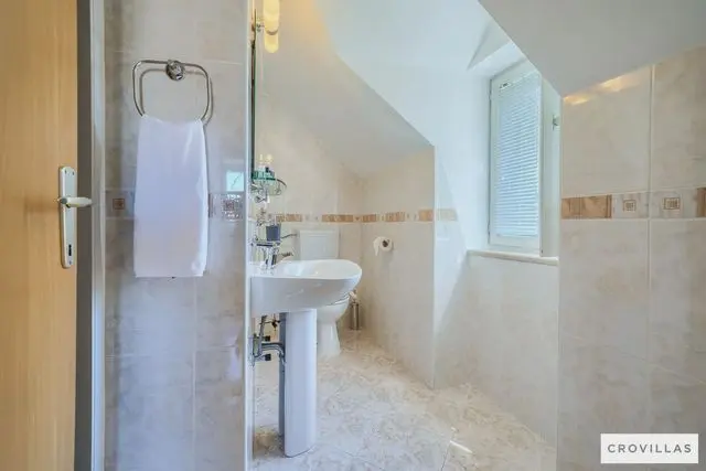 Huvila Bonella: Header #1