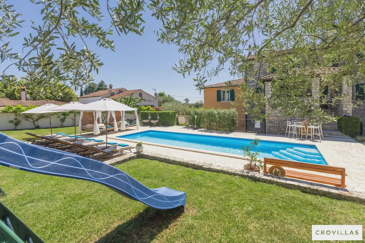 Villa Vial: Header #1