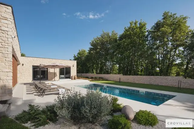 Villa Bloom Nature: Header #1