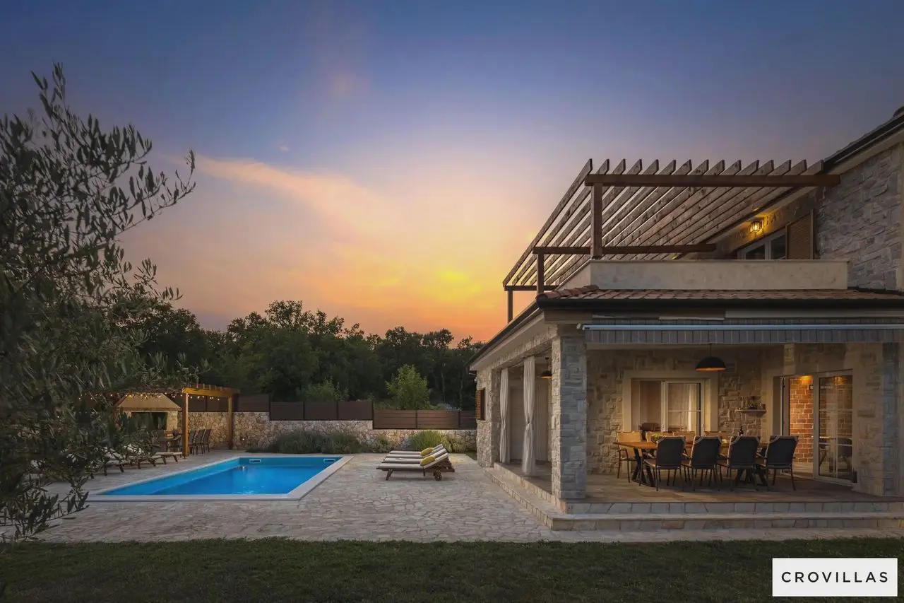 Villa Nomi