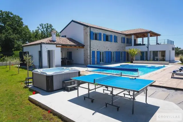 Villa Blue Moon