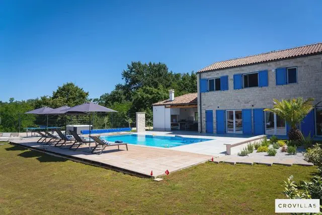 Villa Blue Moon