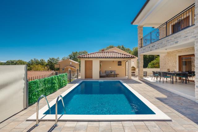 Villa Monica: Header #1
