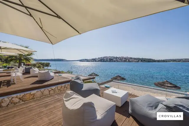 Villa Olivella Collection