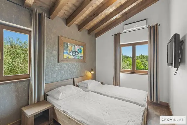 Villa Dali: Header #1