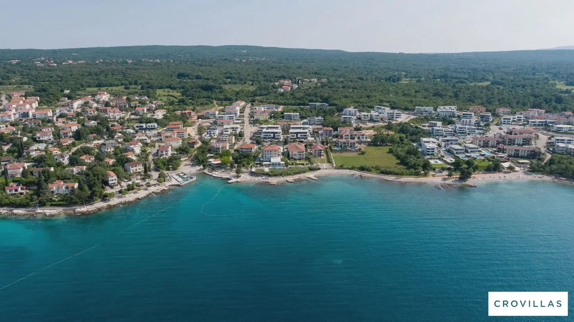 Huvila Azure Grande: Highlights