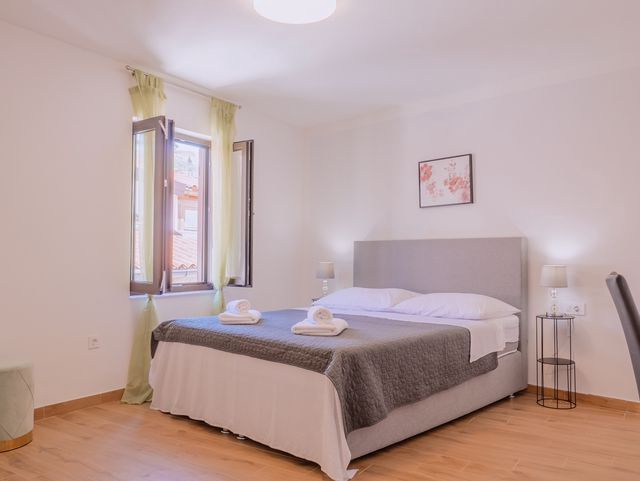 Casa Arx: Header #1