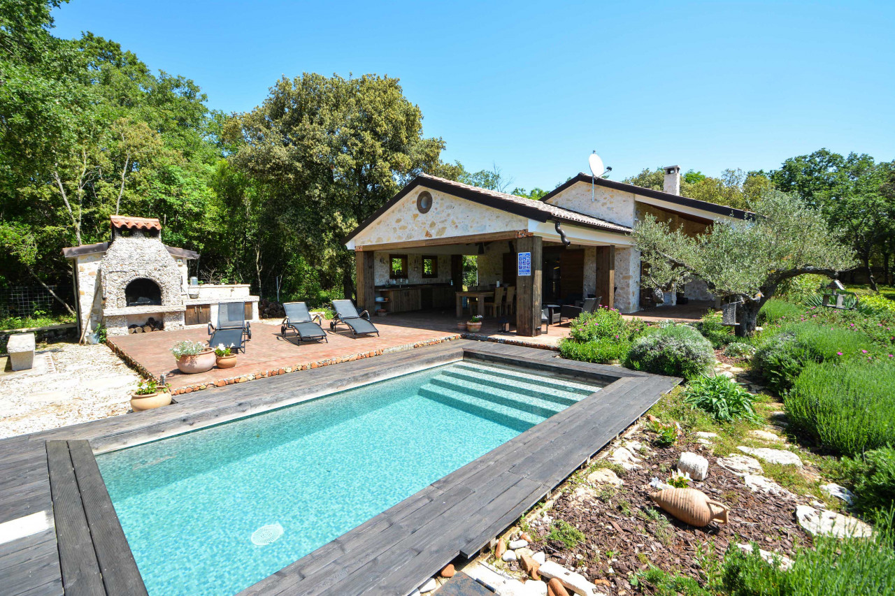 Villa Birdshouse: Header #1