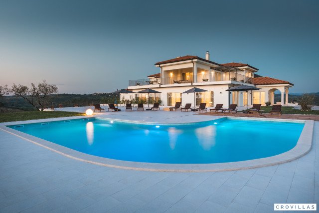 Suite Bianca: Header #1