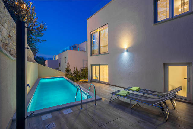 Villa Nina: Header #1