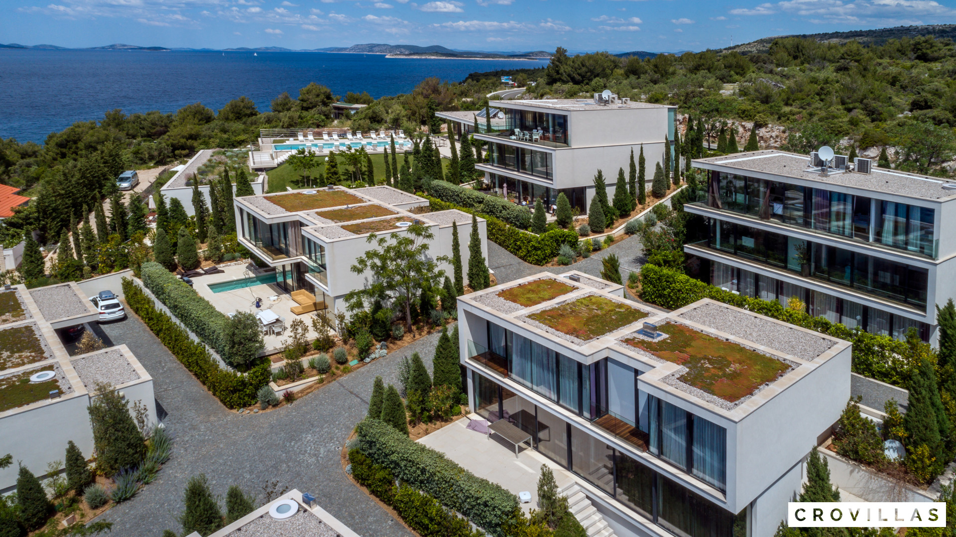 Villa Plaza II: Highlights